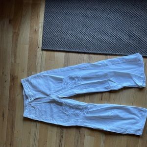 women’s white mom jeans, shein white, very good quality